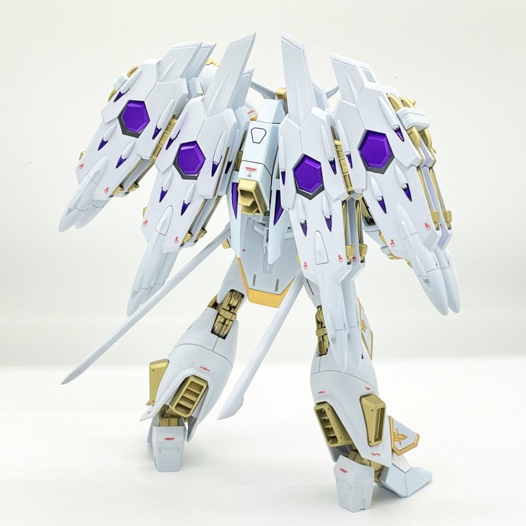 REARバックパックの細かい紫は筆塗りで塗装しました。