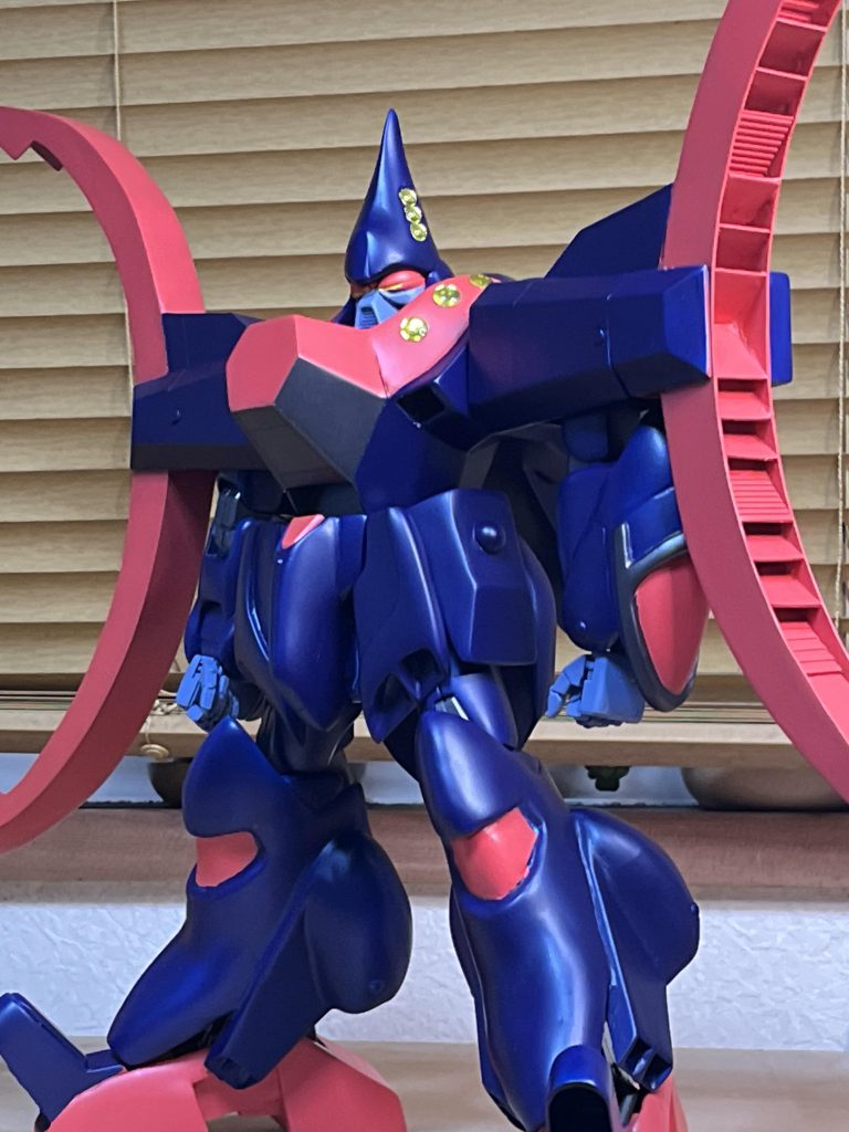 肩部粒子加速器のフィンもそれらしく再現しています。