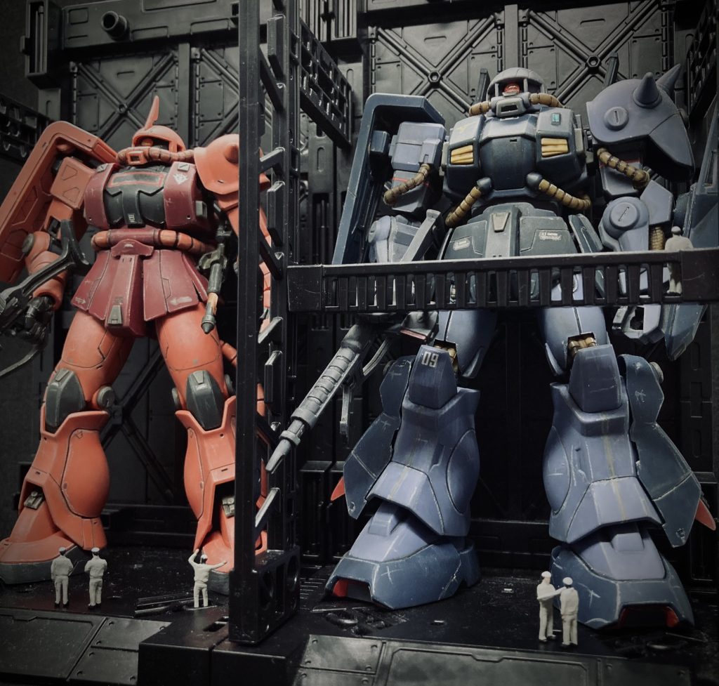 フィギュアは1/150スケールで1/144スケールより小さいですが違和感ないと思います(gandam-hand1)&nbsp;