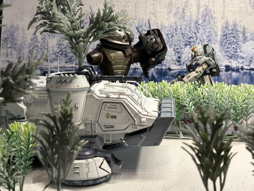 隻腕のアッガイッ！なんで隻腕なの？教えて教えて！