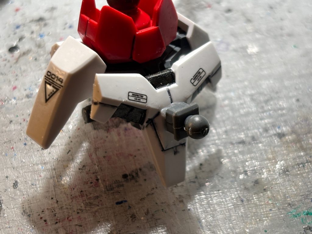 腰部にPCジョイント(首に使うボールジョイント)