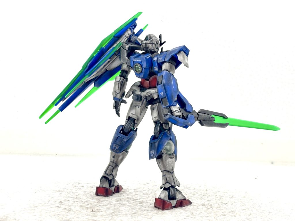 やっぱり美しい立ち姿。惚れ惚れします。HGでも十分満足できます。