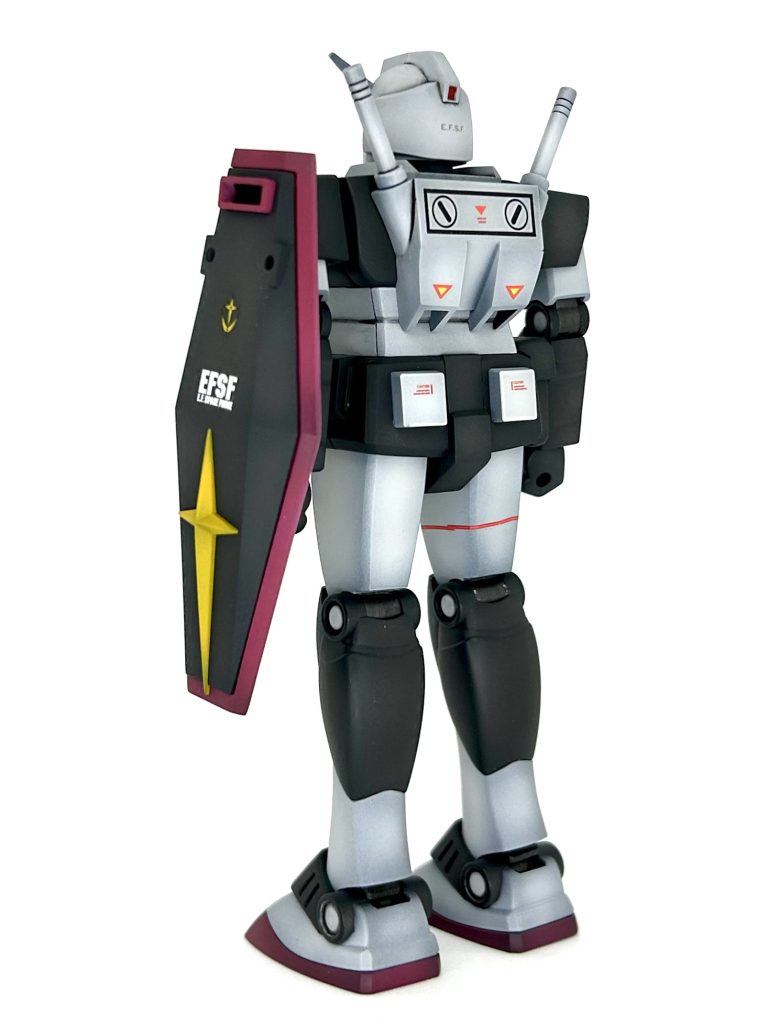 探してみたら、息子くんの部屋に飾ってありました😆 &nbsp;完成してすぐ 息子の部屋に飾って、そのまま目に触れてなかったんですね… &nbsp;&nbsp;ベストメカコレクション 1/144 RX-78-2 ガンダム (REVIVAL Ver.)