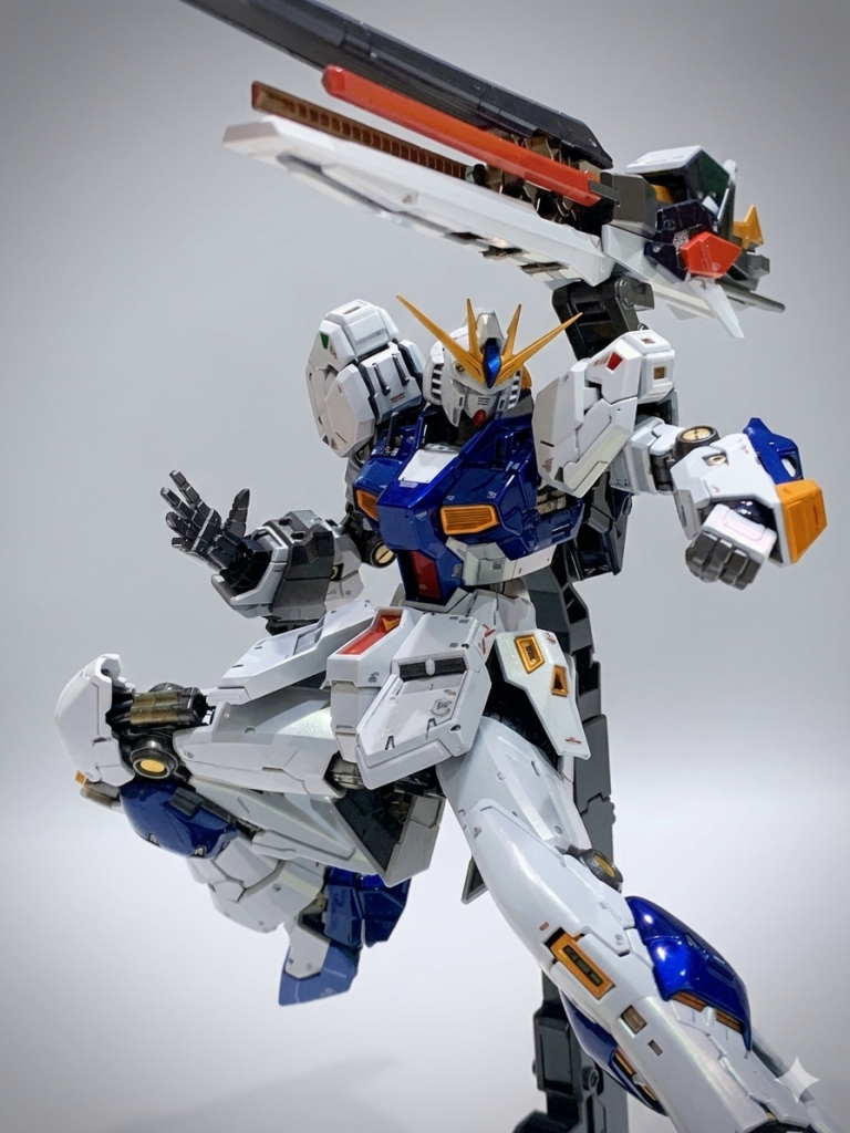 実物と🤣–4枚目/制作者：(・8・)ヒヨコ