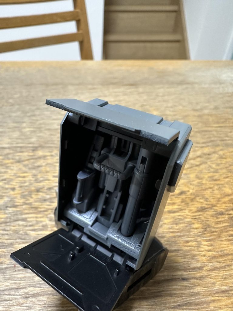 陸戦型ガンダム–2枚目/制作者：yuki