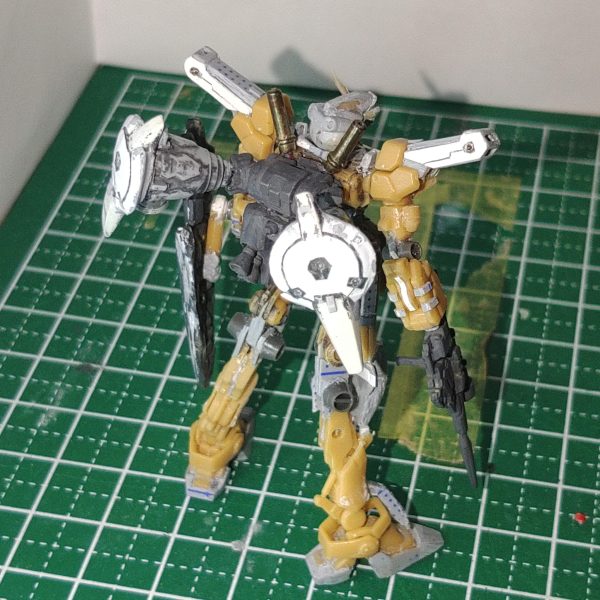 膝小僧の位置が決まりました。😩これから、脹ら脛を合わせていかねば。未だ先が見えず😂（2枚目）