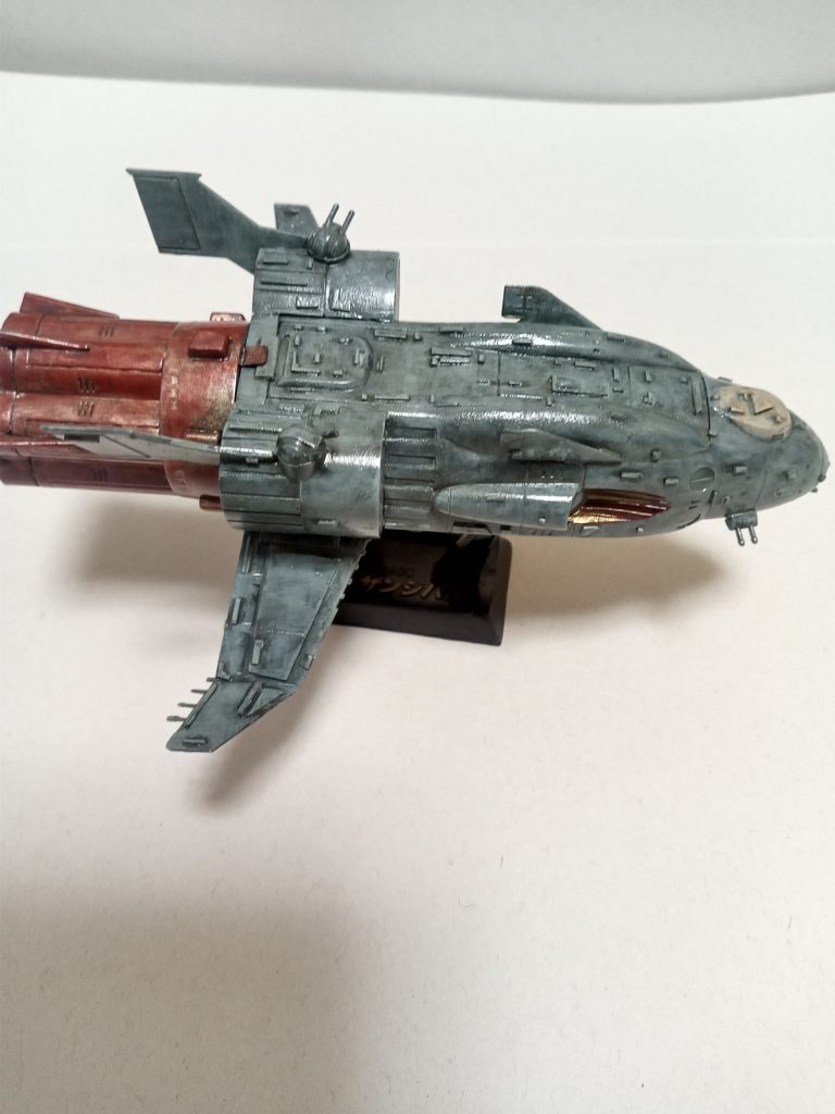 ブースターを取り付けた状態です。本来大気圏突入用らしいのですが、大きなブースターがかっこいいので装着している方が個人的に好きです。