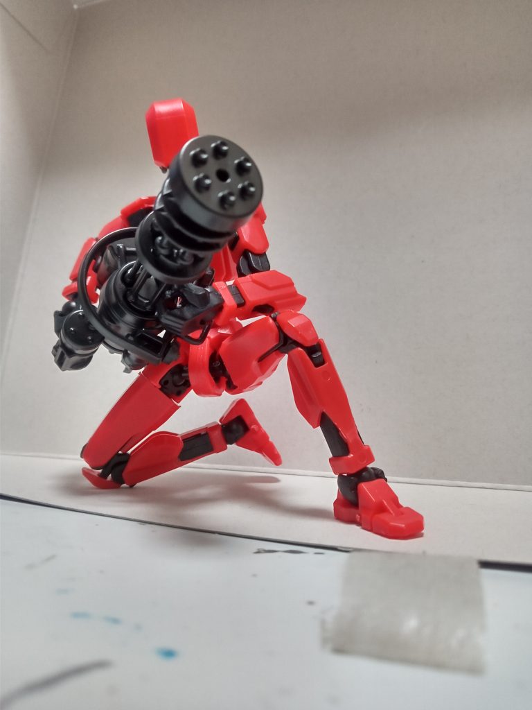 作品名：100均ガトリングガン<p>ガンプラの話題ではないので恐縮ですが、100均の武器シリーズで初めてガトリングガンを見かけたので買ってみました。 持ち手はガンプラのサイズに合わないので持ち手さえ弄れば大型のガトリングガンとして使えそうかも。 写真は10 [&hellip;]</p>
