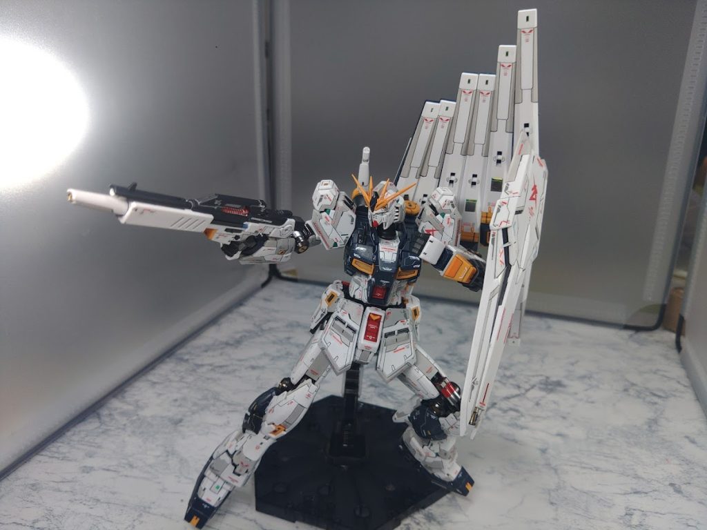 Rgνガンダム–3枚目/制作者：Larme