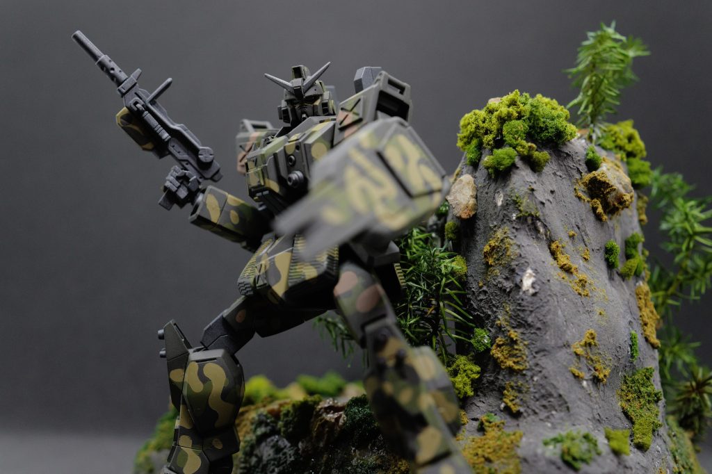 陸戦型ガンダム現地改修版–2枚目/制作者：yoshihiro1105