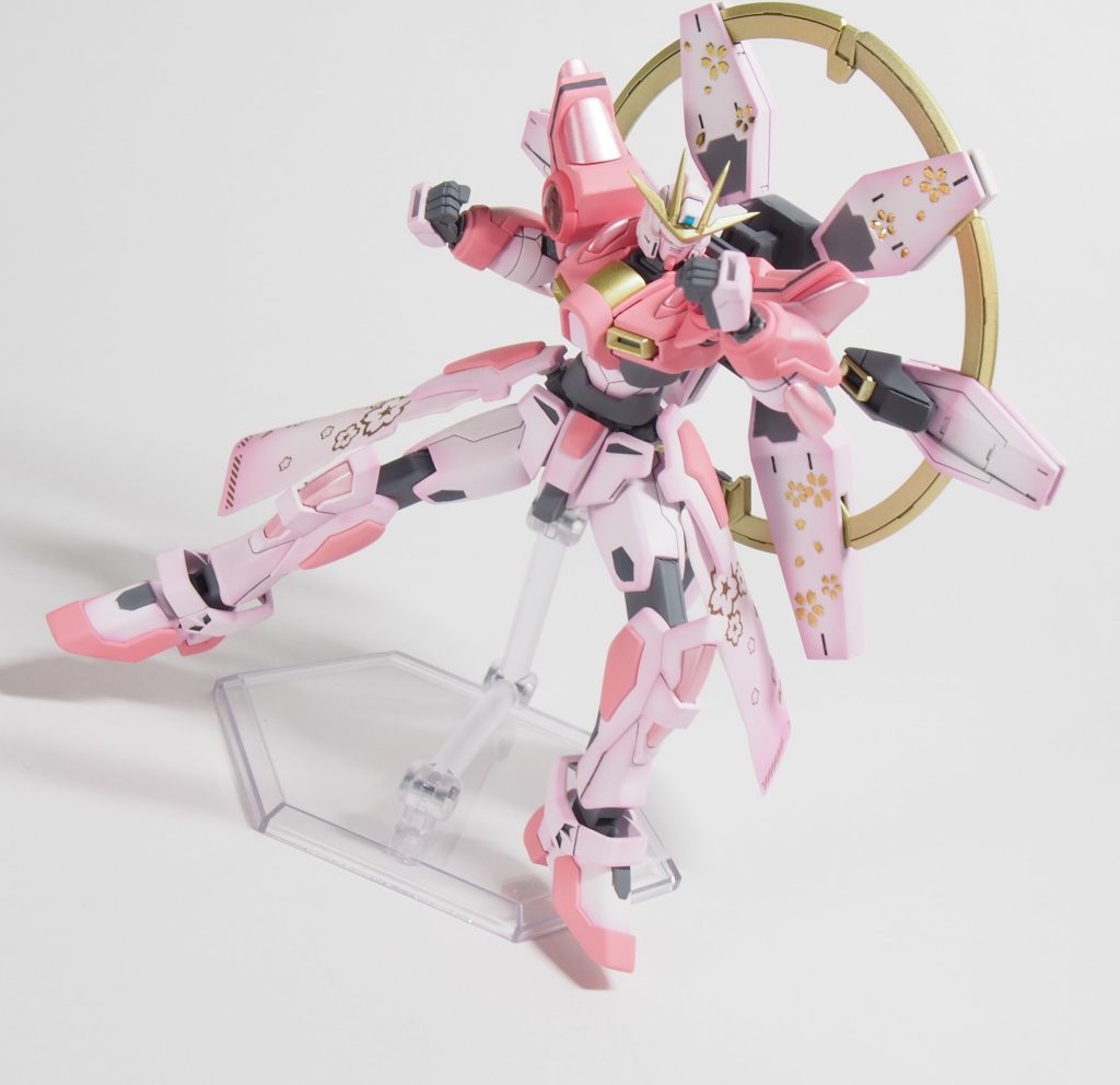 桜バーニングガンダム–2枚目/制作者：@LmoWorks