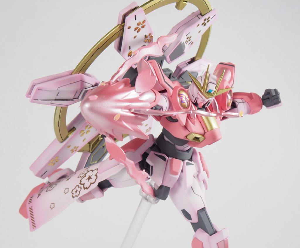 桜のチップはエフェクトパーツに散りばめました。攻撃するたびに桜が舞うようなイメージ。