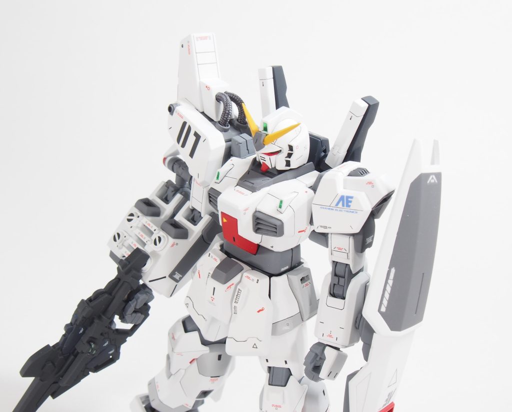 動力パイプはメッシュパイプを使用しています。プラスチックとは違う質感の物を使うことでメリハリがついていい感じに仕上がりました。