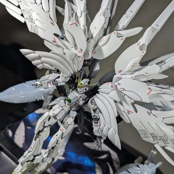 ウイングガンダム　スノーホワイト・プレリュード