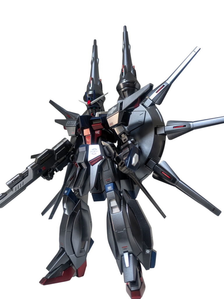 最新HG、SEEDアクションシステムも相まって、稼働が良好なので、関節部のクリアランスも意識しました。デカールはMGプロヴィデンスのものが余っていたため活用しました。