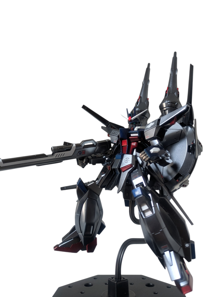 ドラグーンの可動も含め、ポージングは狙い通りにできる印象。