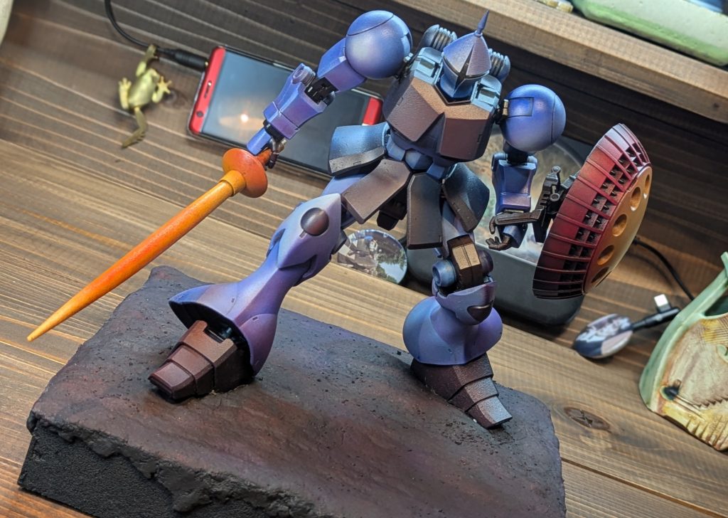 MGギャン  油絵具で筆塗りしてます