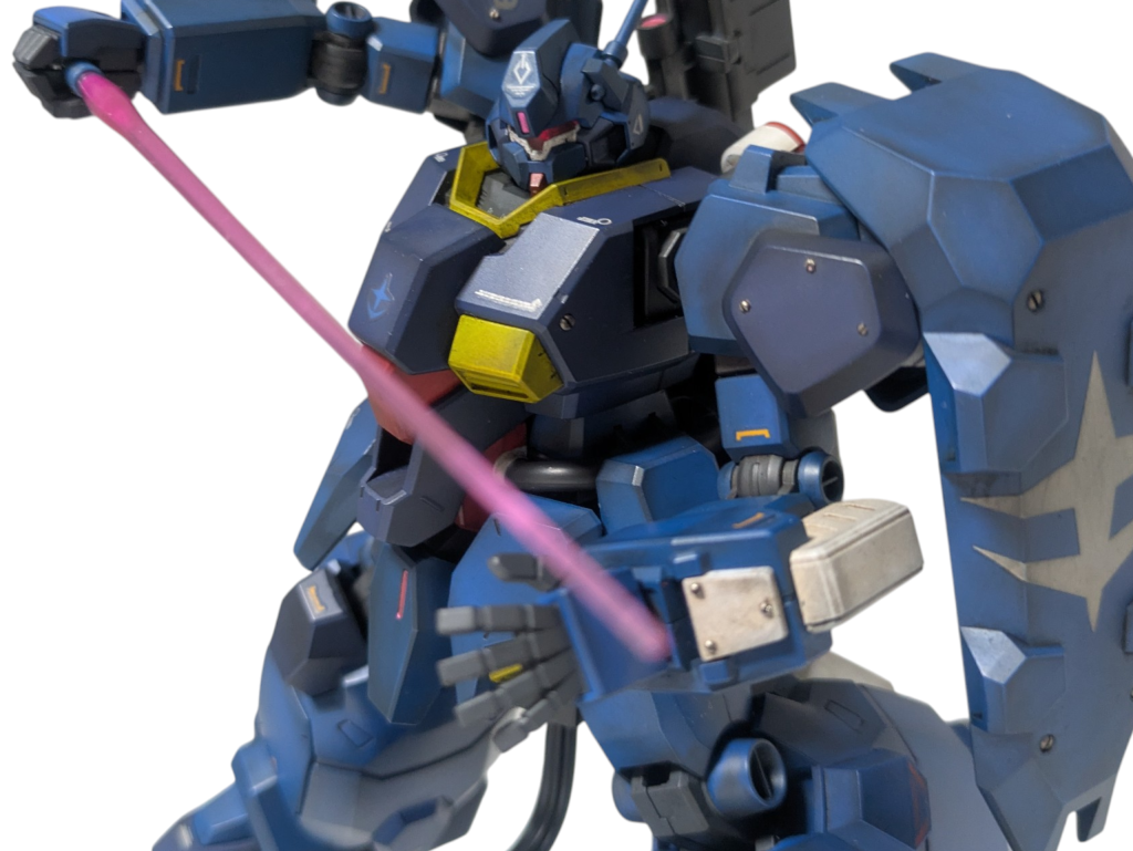 可動もゴツめの期待とは思えないほど良好で、ポージングが楽しかったです。