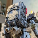 08小隊のMSにはみんな付いてる背中のコンテナハンガー。二宮金次郎みたい🤣復讐の[…]