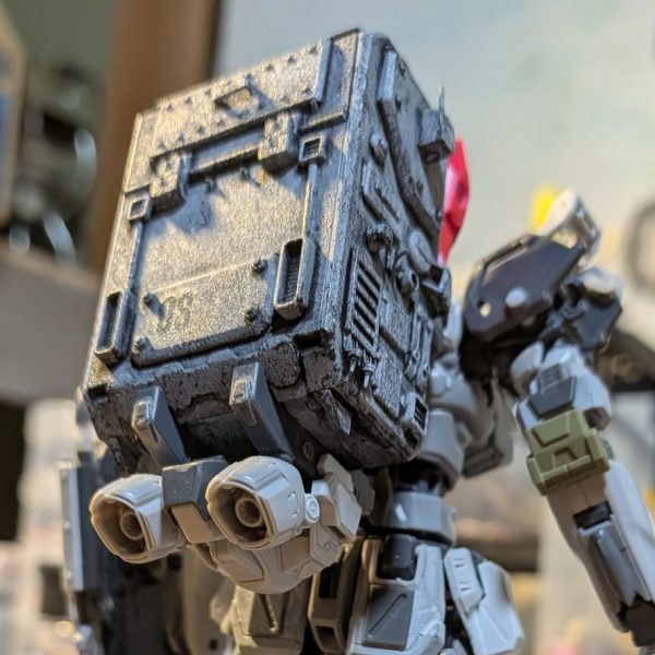 背中のコンテナハンガー背中に　Ez-8