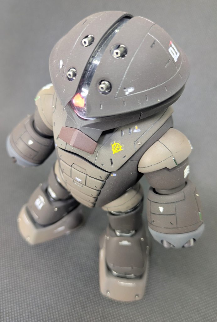 俯瞰ショット✨️ヘッドパーツのスジ彫りはかなり慎重に行いました💦