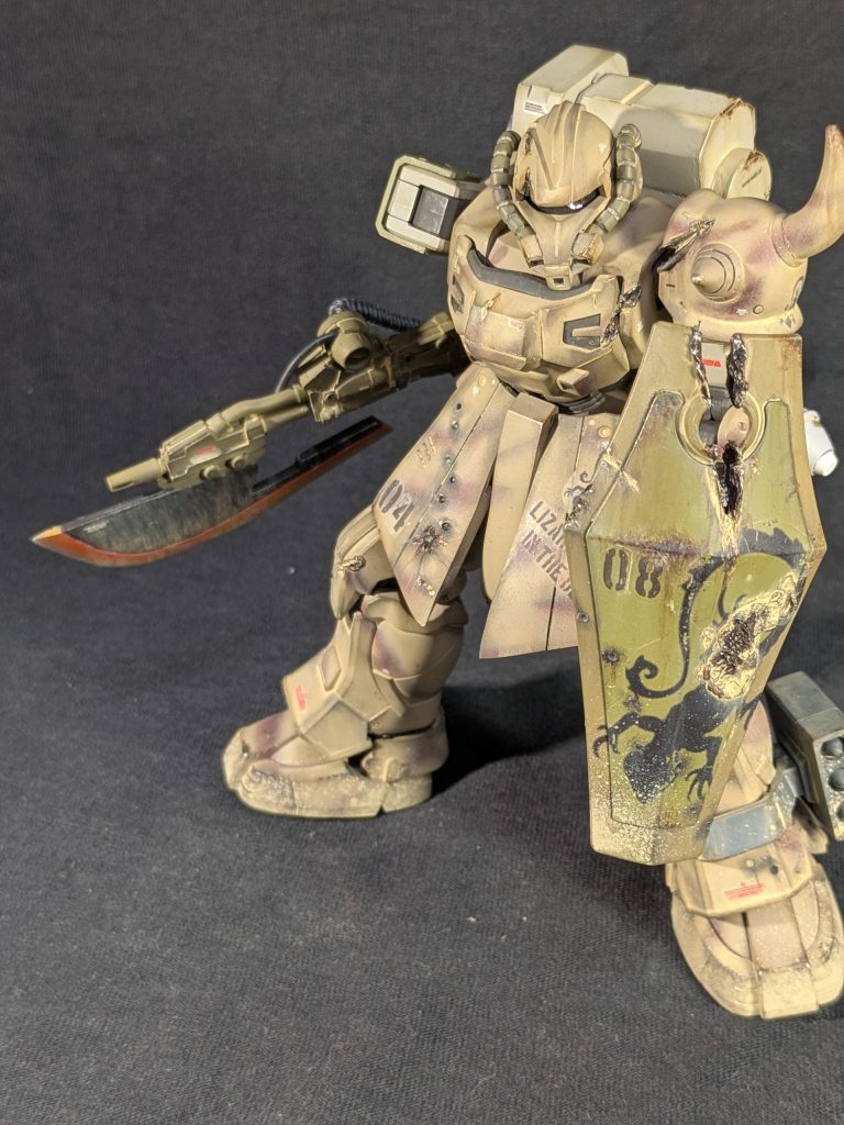 ナンバー０８の盾はビームサーベルで大破