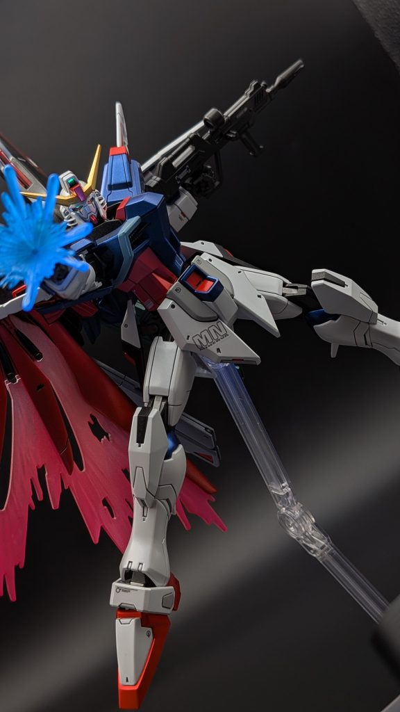 デスティニーガンダム