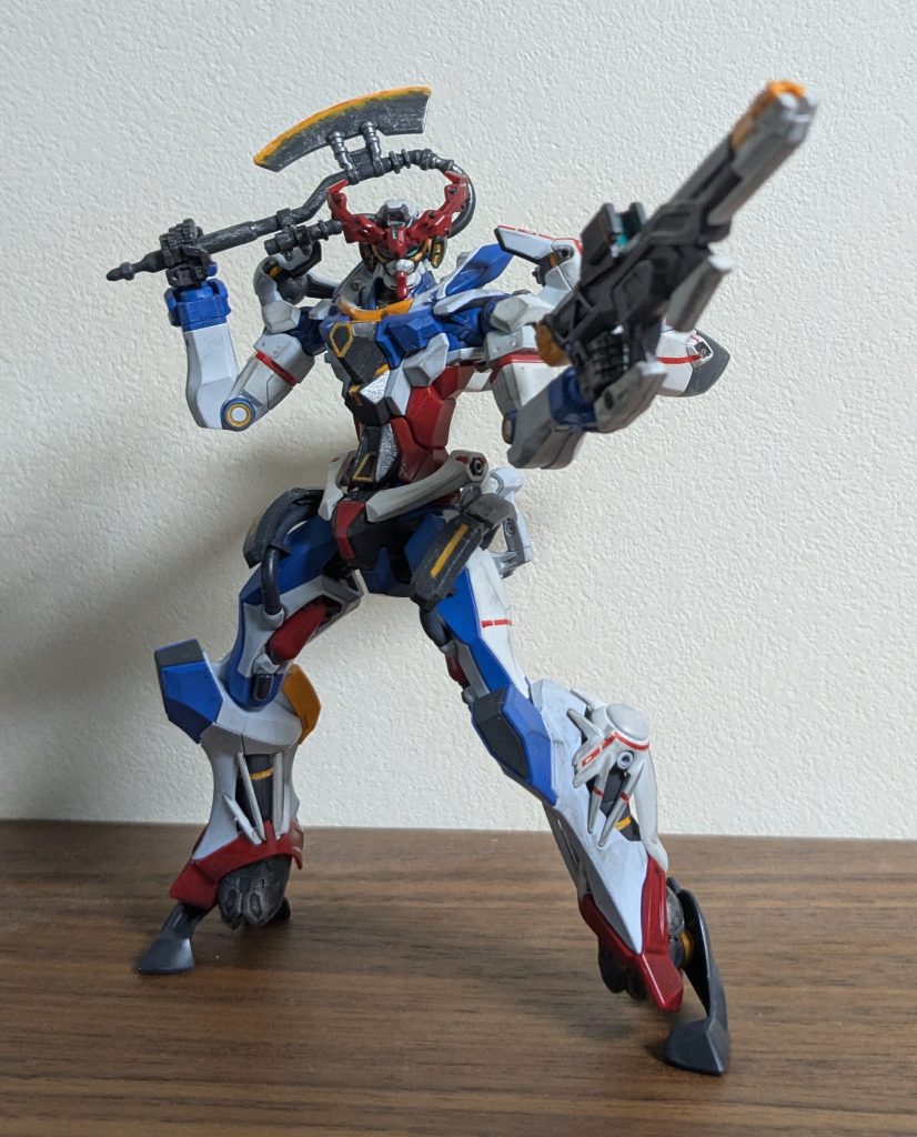 ひととおり色のせて少しだけ汚してグレー部分だけ少しシルバーのドライブラシって感じです。ジークアクス系は汚くしすぎるのは違うきがするので。