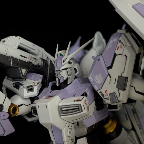 RG Hi-νガンダム