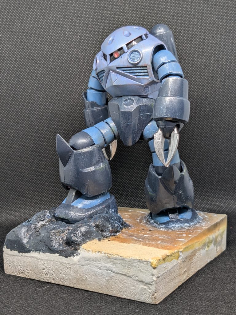 HGズゴック量産型　「砂浜」彫像