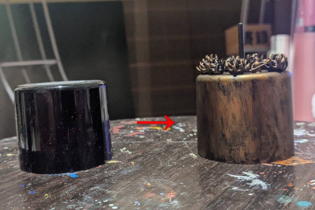 土台は缶スプレーの蓋を素に