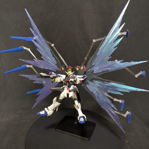HGCE ストライクフリーダムガンダム弐式＆光の翼エフェクトセット
