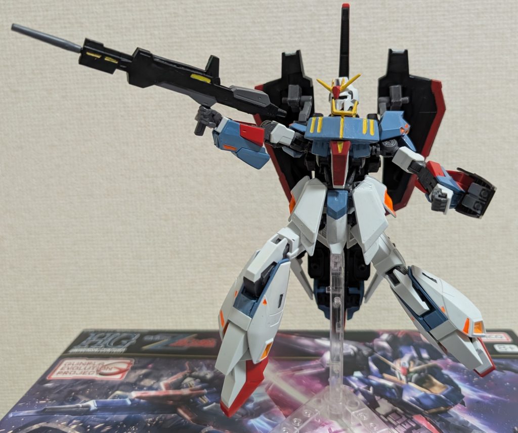 武器①本家同様ライフルを標準装備。もちろん「世界観」に合わせ、ビームではなく実弾仕様です。