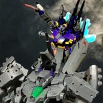 爆煙から姿を現しつつ、ファンネルミサイル斉射！？対するグスタフ・カールΣは僚機か[…]