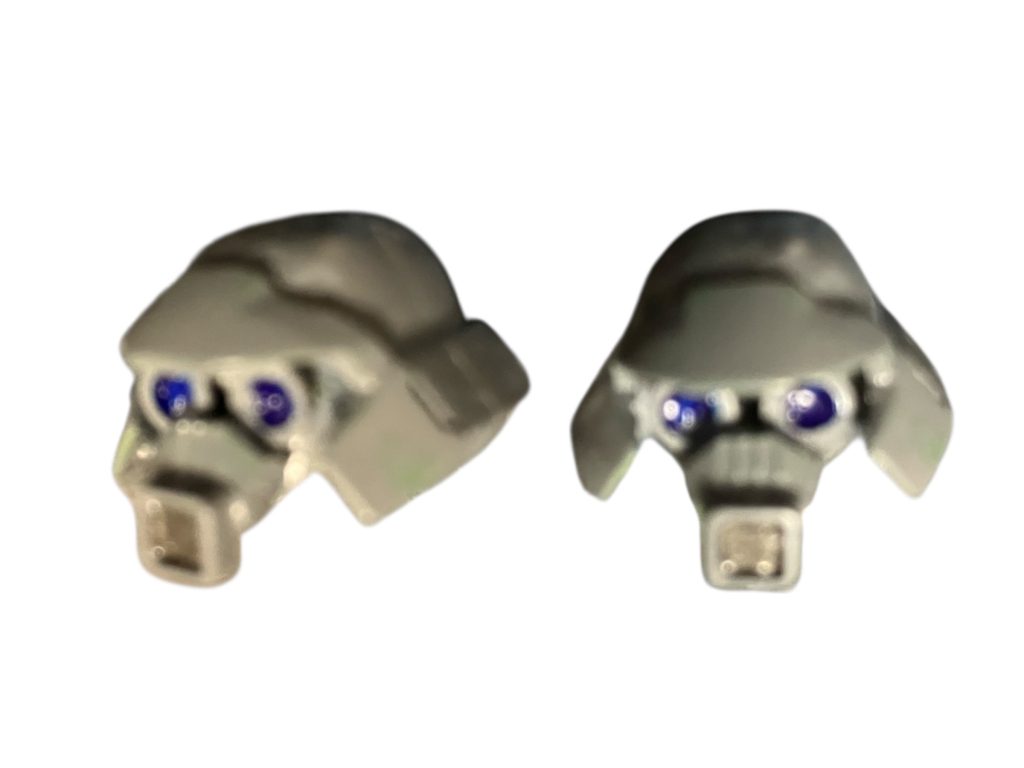 マスク。ゴーグルはm.s.gのパーツを加工し塗装。口は元のポルタノヴァのものをカットしたあとにひっくり返し。そしてm.s.gのダクトノズルを接着。以外と寄せられた？