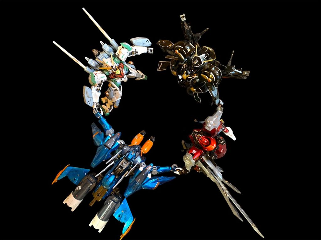 続いて、4機のガンダムたちは、何やら得体の知れない力に導かれるかのように、パイロットらの操縦を離れ、互いの手を繋ぐ。&nbsp;「な、何だ？機体が、勝手に？…オーバーライド？」&nbsp;その光景は、まるで5年前のクワイエット・ゼロ宙域で起こった奇跡を思い出させるようだった。