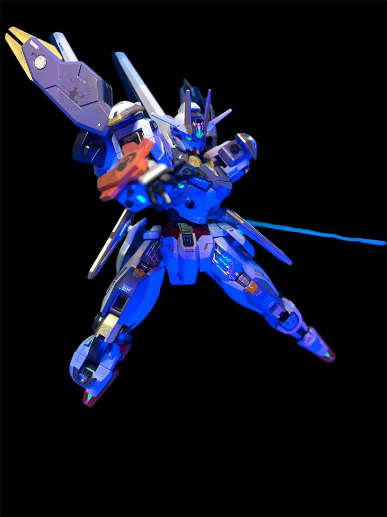 「パーメットの分子レベルでの崩壊現象を確認。この宙域一帯で次々と連鎖反応を起こしている模様！艦隊の60パーセントが既に機能を停止！」&nbsp;「議長！月本部から、議会が不信任決議を提出したとの知らせが…ドミニコス隊からも強制捜索令状が出たそうです……」&nbsp;「夢？こ、これは幻か…わ、私はただ人類全体の願いを…」追い求めていた理想郷が一瞬にして夢幻と崩れ去った議長には、もはら理性は残されていない。&nbsp;「スレッタ！お願いがあるんだ…」エリクトがそう言って間もなく、宙域はパーメットの光の粒に包まれていった…