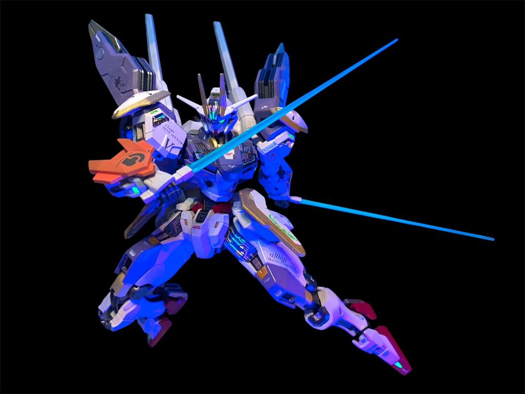 さすが水星キット！殺陣のポージングも、バシバシ決まる！