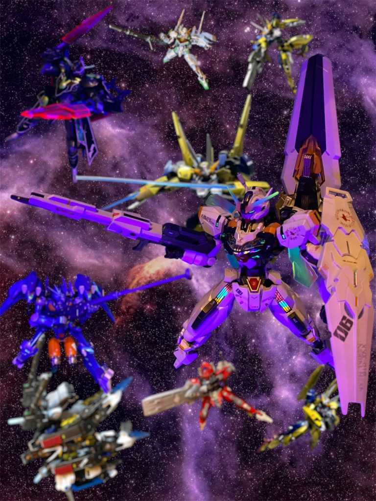 だが、その機体が装備するのは、ほぼほぼ自衛用のコピー生産されたエスカッシャンのみであり、ライフルも、サーベルも、デモンストレーションの為に用意されていた形だけのモックアップだ。この乱戦模様の戦場の中では、ほとんど丸腰というのに近かった。&nbsp;案の定、戦闘宙域に飛び出したエアリアル・ヘキサを目掛けて、ガンデリクサーたちは激しい攻撃を仕掛けてくる。&nbsp;「あの機体、乗ってるのはスレッタ・マーキュリー？」「ほとんど非武装じゃねーか！？」「コノママデハ、狙イ撃チダ。」「皆んな、スレッタを援護するんだ！！」&nbsp;4機のGUND-ARMたちは、猛攻に晒されるスレッタ機の援護に駆けつけるが、圧倒的な物量がそれを押し潰すように追い詰めてくる。