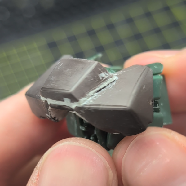 c面出しをキサゲで行いました☺️この細かい情報量が増える感じはやってて楽しいですね✨️コツとかあれば皆さん教えてください🙏↓動画です（1枚目）