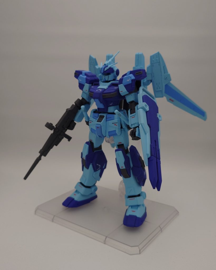 装備がシェキナ―じゃないのは前作ったペイルライダーDⅡに持ってかれたからです盾も手持ちにあったペイルライダー空間戦仕様クリアカラー版から持ってきました、折角のクリアパーツを潰すのは心苦しかったけど新しく仕入れるのも手間だったので…