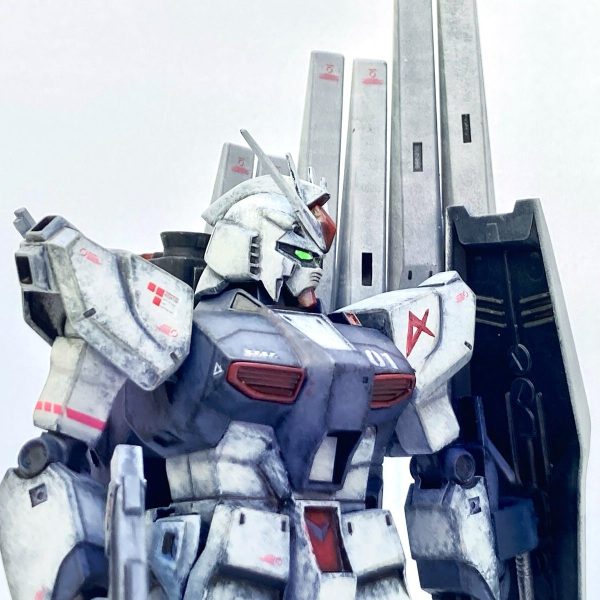 旧キット 1/144 νガンダム [特報カラー（ファーストロットカラー）]