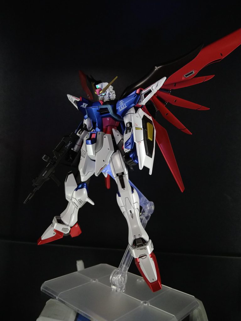 これは組み立てて「お!いいね〜」って何も考えずサクッと撮った写真 これが1番パールメタリック感がある1枚 全てこの感じで撮りたかったけど…出来なかった笑