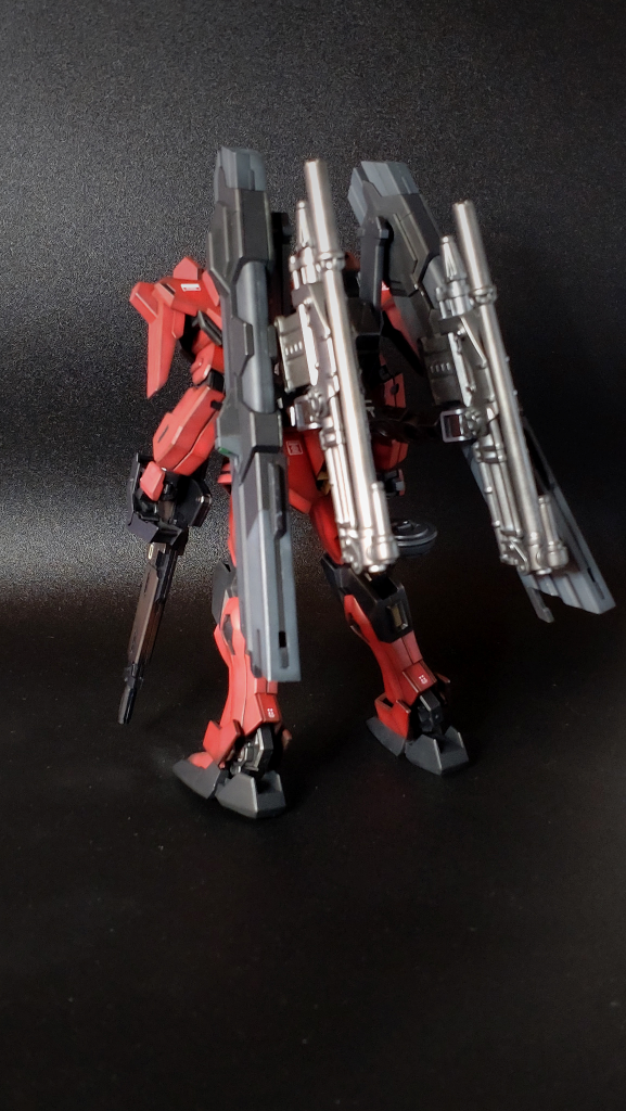 加工やマスキングにかなり時間を取られたので、なかなか塗装までたどり着けずに大分時間がかかりましたが、その分丁寧に作製できました。