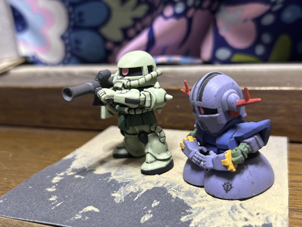 しかし、もっと他にもならぶんですザクのガシャポン、回したかったのに速攻で売り切れて私が手に入れられたのはバズーカ装備一体のみ…(zaku-kao9)ジオング「悲しいね、ザクおじ」(zion_emb)ザク「売り切れると思わなかったお前の想像力不足だ」(zaku-kao10)皆さんは手に入りましたか?(zaku-kao4)ぜひ教えてください