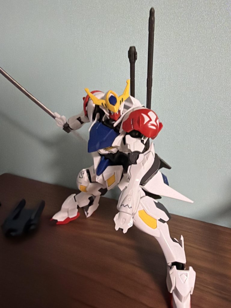 太刀改「弧月」刃をバエルソードと同じ希少金属で覆った兵装テストではハシュマルの外装を切断した