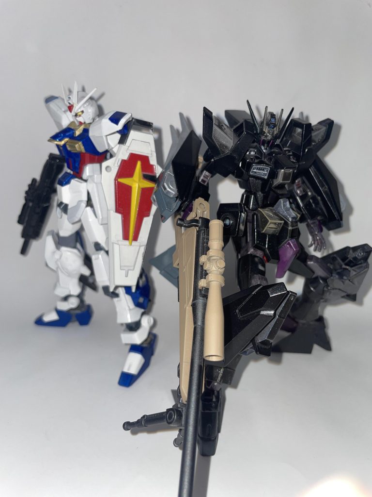 強襲用試作型隠密モビルスーツ生産形態/試作機型式番号/RXF-D27[Kr]頭頂高/178㎝【機体本体】本体重量/25㎏全備重量/30㎏【通常形態時】動力/エーテル粒子・バイオ燃料兼リチウムイオン電池バッテリー開発者/コード・プレジデント所属組織/ADTD社-ドラグーン-ユーザーAI/パルスオストガロア、電幻龍パルス≪過去・一時的≫