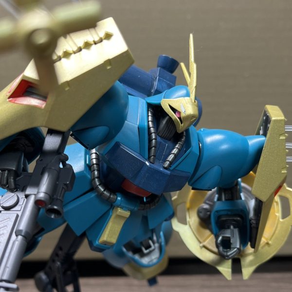 「大佐のララァ・スンって寝言を聞いた女は、かなりいるんだ！」