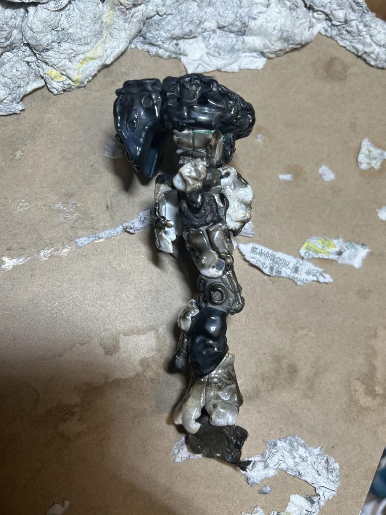 炙る加減を間違えて左腕を溶かしてしまったのが反省ですね…