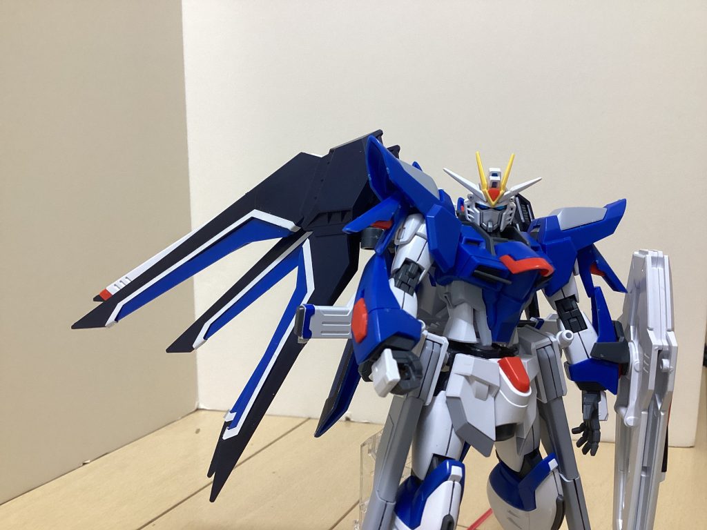 こうなって、ちょっとかっこいいと思って。ご覧いただき、ありがとうございます！！(gundam-kao6)